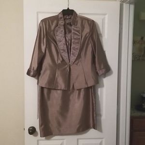 Beautiful formal short gown
